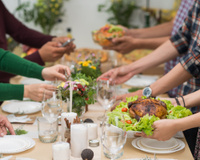 Como receber os amigos para um jantar: o que servir