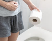 O que o seu cocô diz sobre a sua saúde? Nem todo mundo presta atenção, mas esses podem ser alguns sinais de alerta