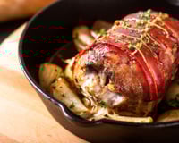 Lombo com bacon fatiado