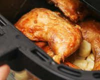 A cozinha agradece: air fryer da Elgin por menos de R$ 200 para facilitar a rotina