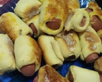 Enroladinho de salsicha assado fácil