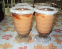 Creme de papaya com cassis