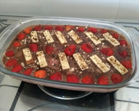 Torta de morango com brigadeiro e oreo