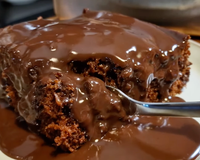 Eu bati tudo no liquidificador e fiz um bolo de chocolate incrível, mais fácil impossível!