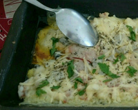 Tilápia na telha com mandioquinha