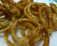 Petiscos tipo Cebolitos