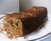 Bolo de banana e granola