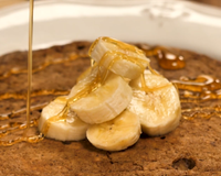 Amo essa panqueca fit de banana no lanche ou café da manhã: faço em poucos minutos na frigideira e me delicio