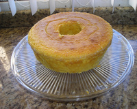 Bolo de fubá com coco