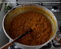 Doce de abóbora com coco, açúcar mascavo e raspas de gengibre