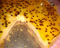 Torta de maracujá com caminha de ganache