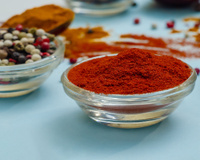 Há 13 anos compro páprica em loja famosa de produtos naturais, mas descobri que o tempero é falsificado com um teste caseiro simples