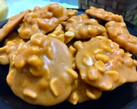 Pé-de-moleque com leite condensado