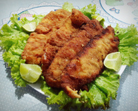 Filé de merluza empanado