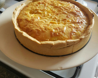 Quiche de blanquet de peru com alho poró