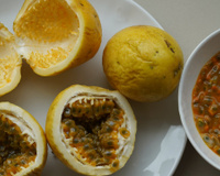 Nunca mais jogue fora a casca do maracujá ao fazer suco (ela faz toda a diferença no preparo!)