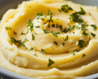 O conselho de chefs estrelados do Guia Michelin: "O purê de batatas fica melhor quando cozido com a casca."