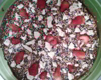 Bolo mousse de chocolate com morango