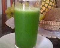 Suco verde refrescante