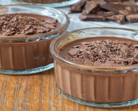 Pudim de chocolate com ovo mexido: receita rápida, proteica e surpreendente