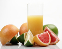 Suco de couve, abacaxi e hortelã anticelulite