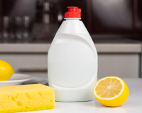 Limão com detergente: o segredo pra manter tudo limpo e perfumado com menos esforço