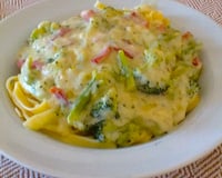 Molho branco com brócolis