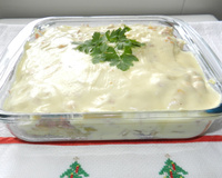 Escondidinho de requeijão com carne moída