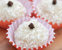 Beijinho de leite de coco