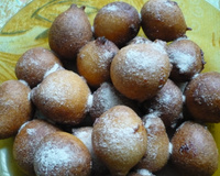 Bolinho de chuva recheado com goiabada ou banana