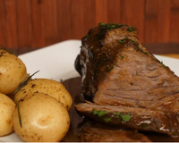 Carne macia e desmanchando sem esforço: aprenda no TudoGostoso como fazer maminha na pressão com cerveja preta