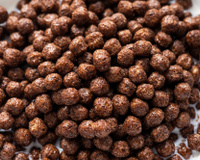 Carrapinha (amendoim coberto com chocolate)