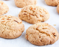 Biscoito caseiro fácil, crocante e rapidíssimo de preparar, perfeito para servir no café da manhã ou no lanche