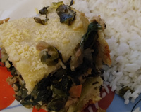 Torta de escarola com atum