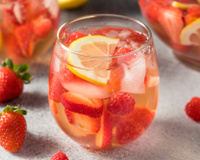 Clericot ou sangria de vinho branco? Aprenda como fazer essa bebida refrescante para as festas de fim de ano