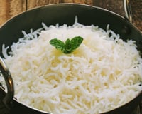 Os chefs espanhóis são unânimes: "O arroz branco não é cozido com água, mas com..."