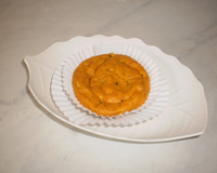 Bolinho de cenoura com queijo (cupcake salgado)