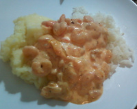 Camarão com requeijão cremoso e creme de leite