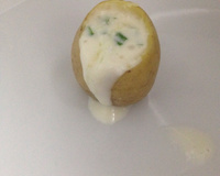 Petisco de batatinha recheada com requeijão