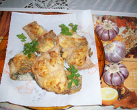 Postas de robalo com creme de cebola ao forno