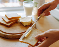 Quanto de manteiga você pode comer por dia? Os tamanhos das porções vão te surpreender...