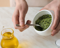 Molho pesto da bisavó é aquela receita de família que abraça o paladar com um sabor inesquecível