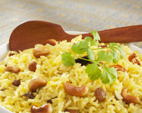 Arroz de Natal especial é de comer rezando e simples de fazer: veja o modo de preparo