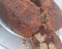 Bolo de chocolate com creme de café com chocolate