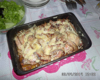 Coxa de frango ao requeijão e bacon
