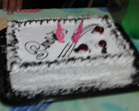 Bolo de merengue com sorvete