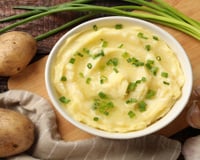 Os chefs concordam: para deixar o purê de batata sedoso e leve, nunca use o liquidificador; faça isso em 30 segundos