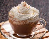 59 bebidas para espantar o frio neste inverno: tem café, chocolate quente, drinques alcoólicos e muito mais!