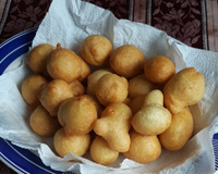 Bolinho de chuva salgado sequinho