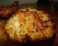 Bolinhos de batata e cebola